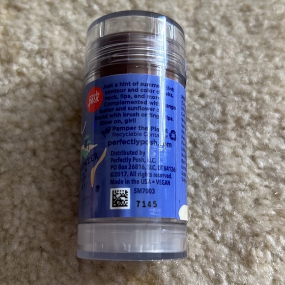 ❣️SALE$10Perfectly Posh~Bronzed Broad~Lip and contouring bronzer~ New and Sealed - Picture 4 of 7